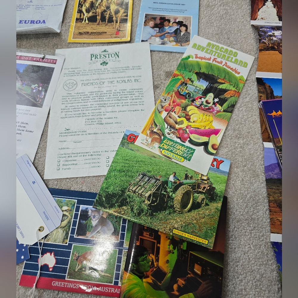 Vintage 1992 Australian Souvenir Lot Brochures Books Menus Visitors Guide - Picture 5 of 12